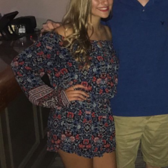 Off-the-shoulder American Eagle Patterned Romper - Picture 5 of 6